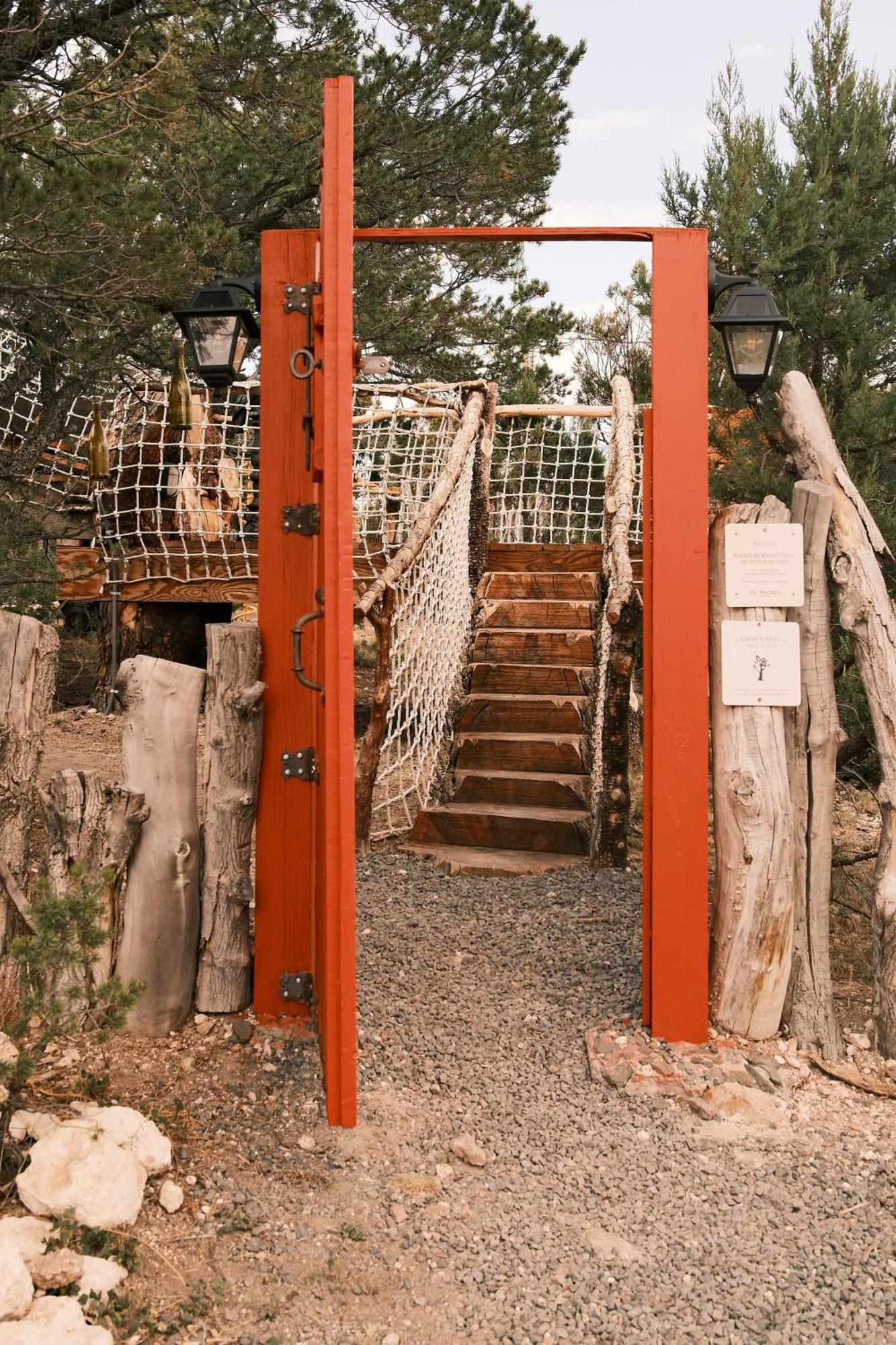 Vila Crows Nest Treehouse At El Mstico Ranch Nogal Exteriér fotografie